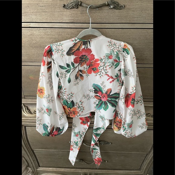 Agua Bendita Vega Crop Top - Picture 4 of 5